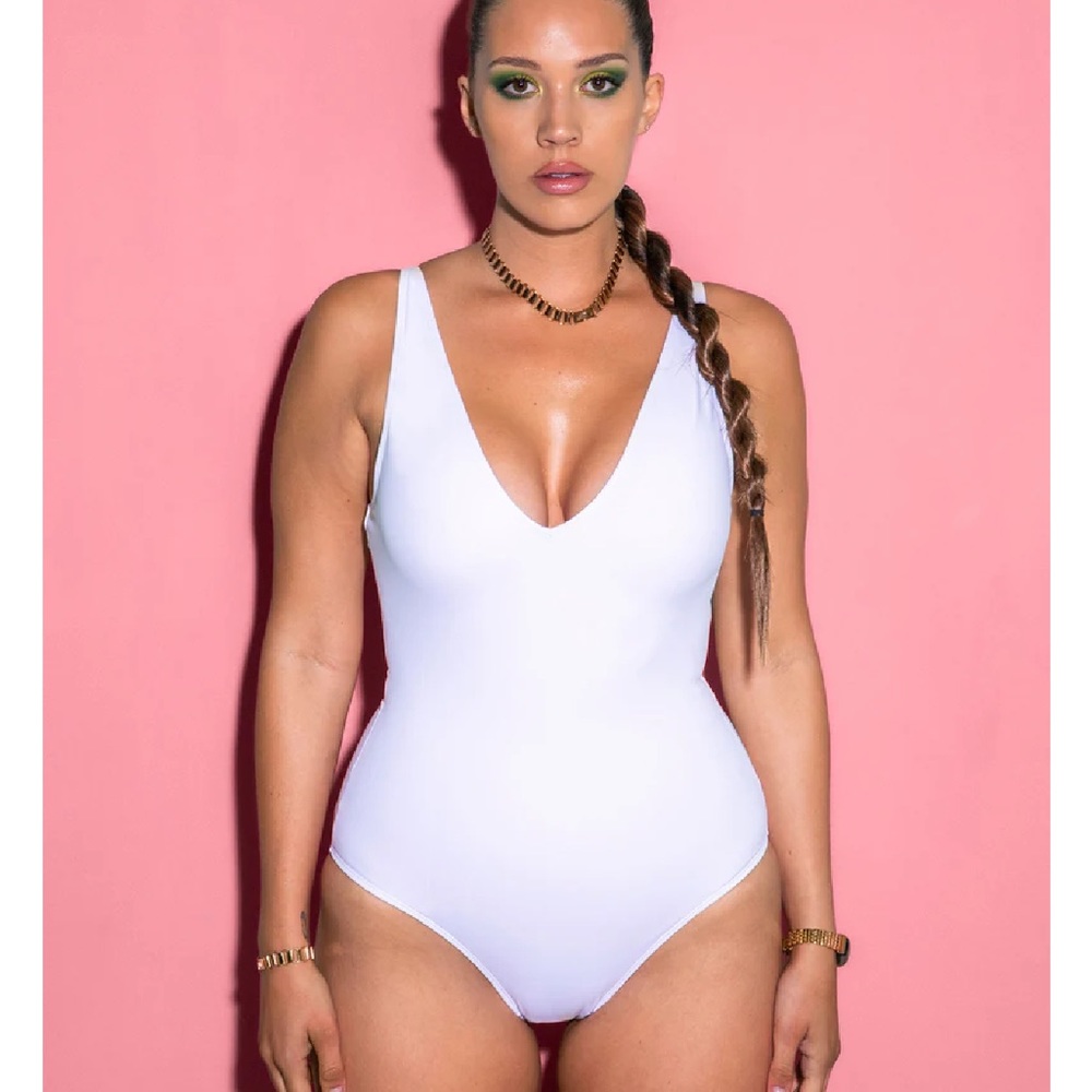 NWT TA3 Plungey White Swimsuit